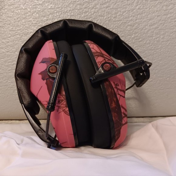 Mossy Oak Pink Camo Ear Protection Noise Reduce Canceling Folding Ear Muff Hunt - Picture 2 of 4